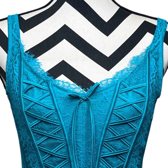 Victoria's Secret Romantic Sz XS/S Lace Trim Corset Top - Picture 2 of 12